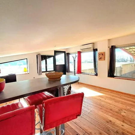 Le Bureau Du Haras,